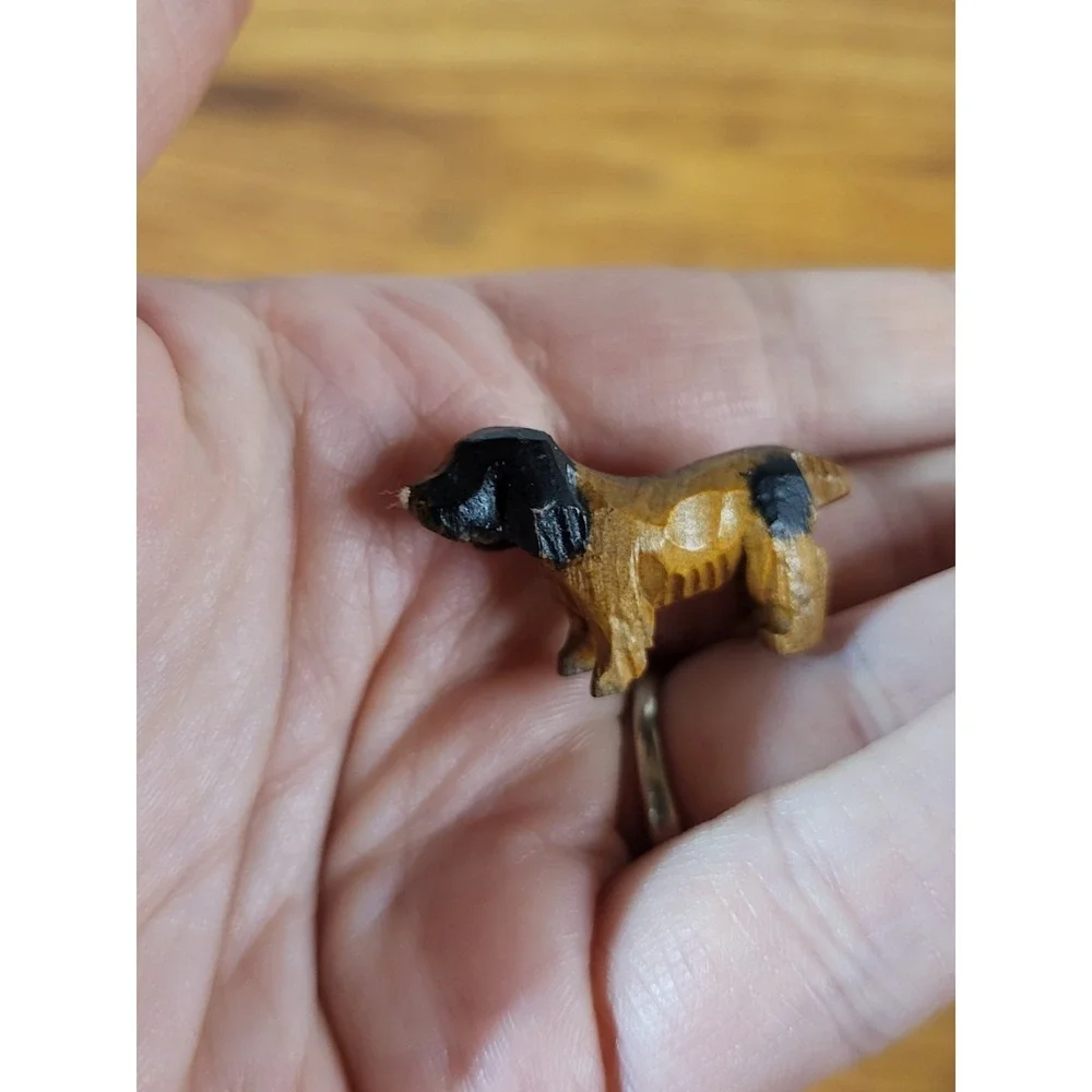 ENGLISH COCKER SPANIEL DOG vintage hand carved wood‎ MINIATURE figure